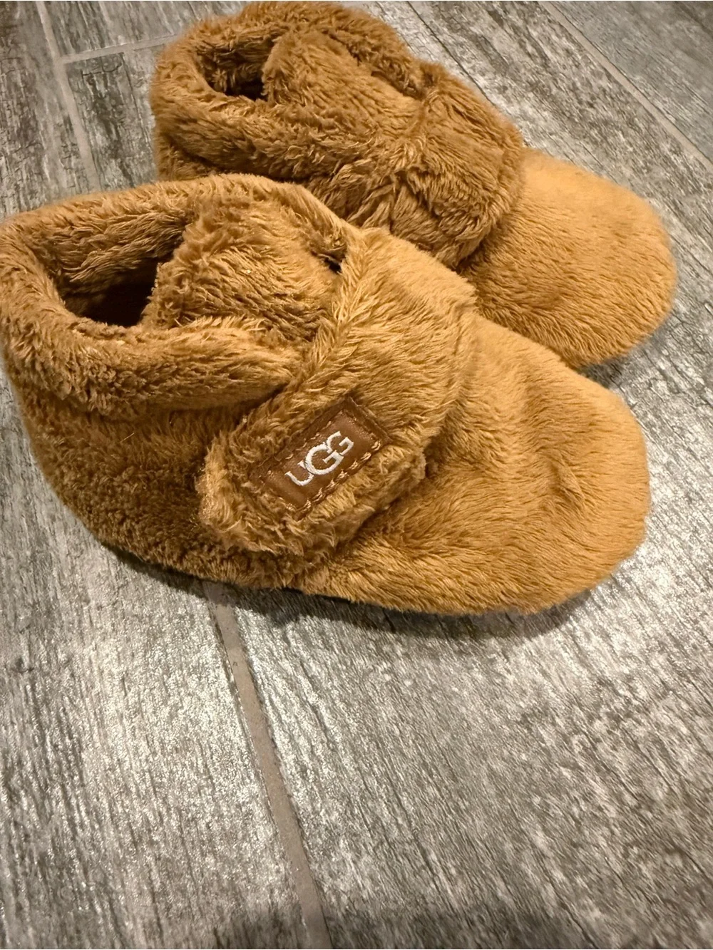 UGG Baby Bixbee Booties in Chestnut - Size 4/5